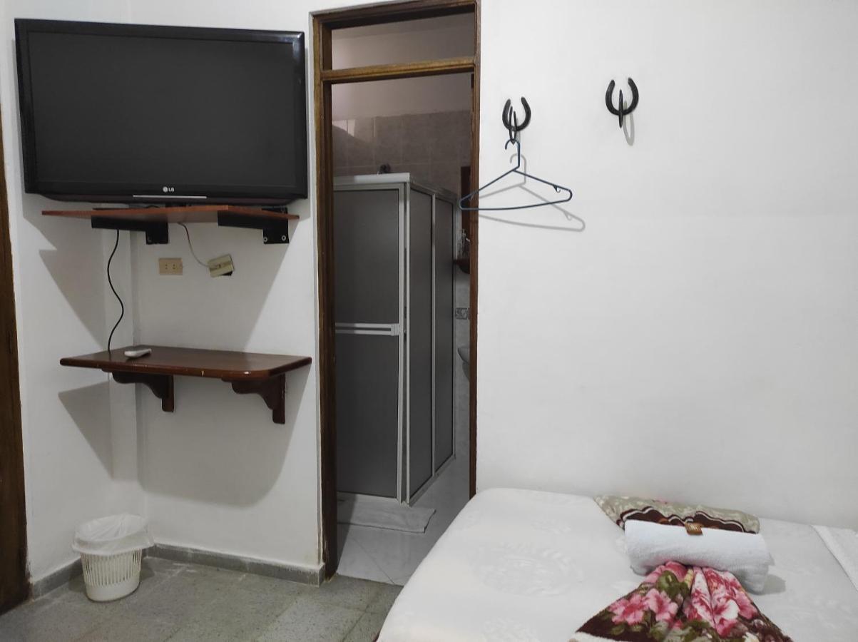 חרדין Hotel Barajas מראה חיצוני תמונה